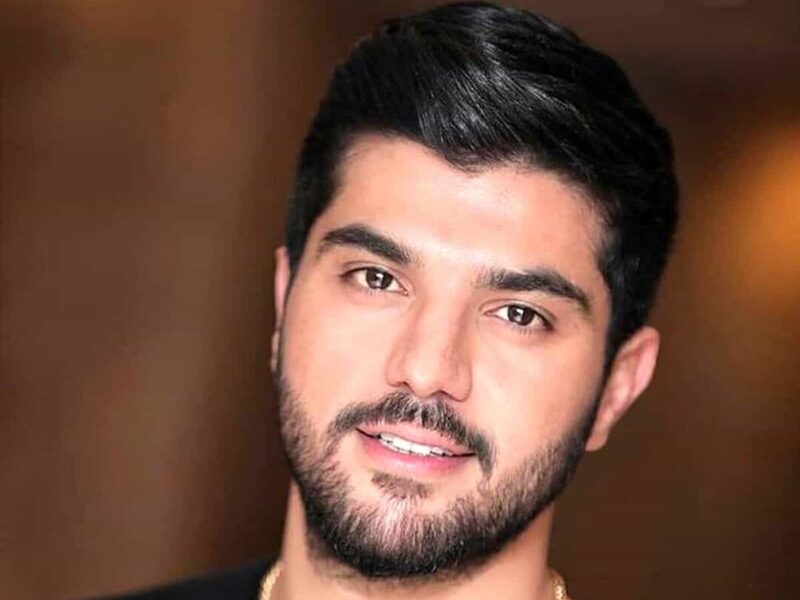 پرامپت عکس پروفایل
